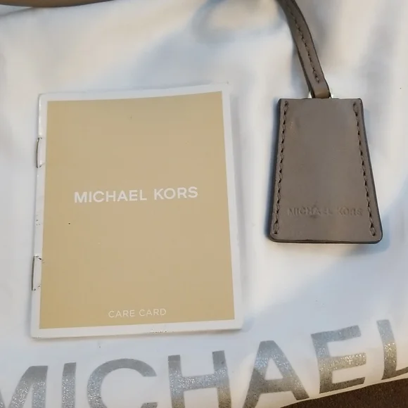 MK leather bag - Picture 17 of 17